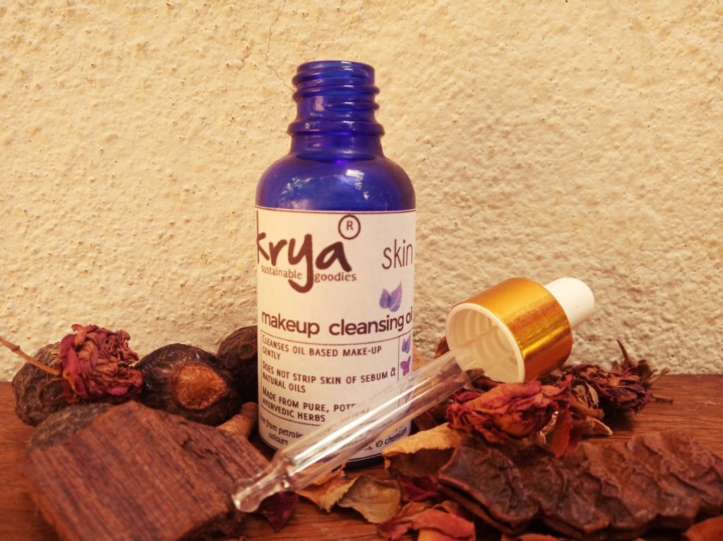 Krya make up cleansing oil comes in a bottle with dropper in a 30ml pack